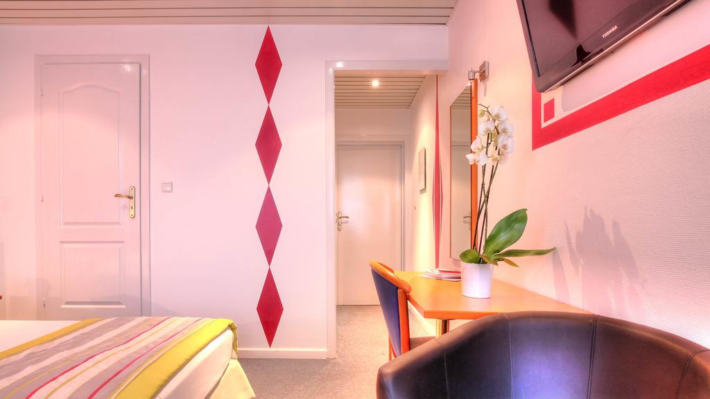 Hotel Le Terminus Mons Habitación foto