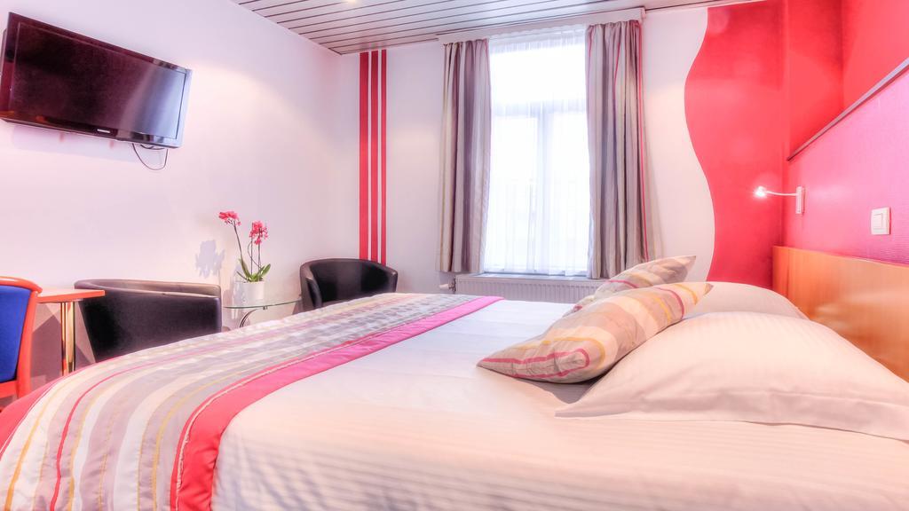 Hotel Le Terminus Mons Habitación foto